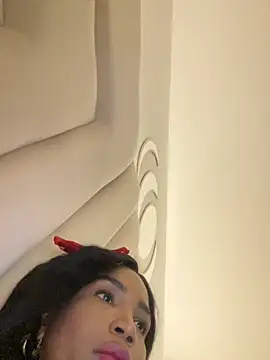 Jessie-pradoo online show from September 28, 2:29 am