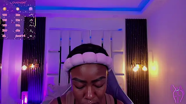 mia schwarz online show from October 18, 7:59 pm