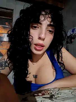 Sweet-diamondxxx online show from February 26, 2:10 am