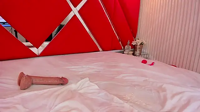 SusanCouper online show from November 25, 11:05 pm