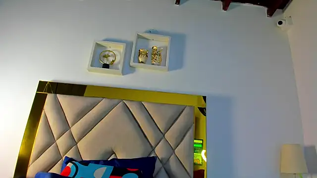 ariana-martins online show from November 30, 3:43 am