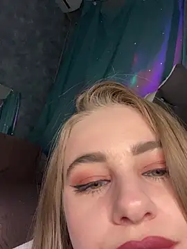 GraceTorrez online show from December 15, 7:52 pm