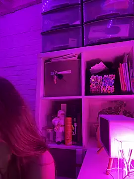 sophiamlf online show from December 17, 10:14 pm