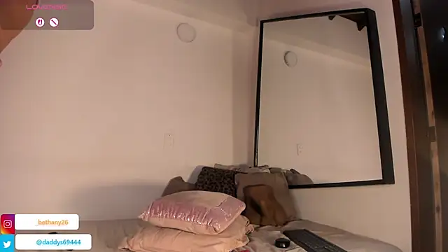 Daddysgirl1  online show from March 2, 5:08 am