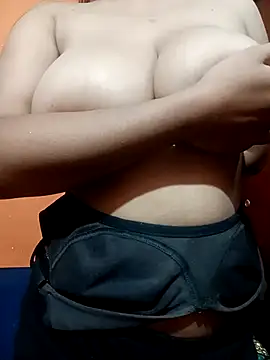 miyaababy online show from November 23, 8:43 pm