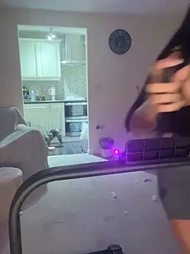 UKSYDNEYFOX online show from October 21, 6:28 am