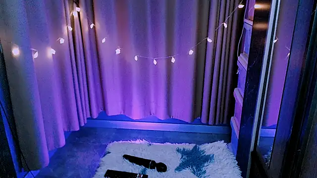 candy lina online show from October 19, 11:01 am