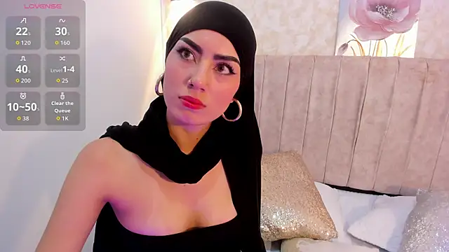 fatimarab online show from November 18, 8:43 pm