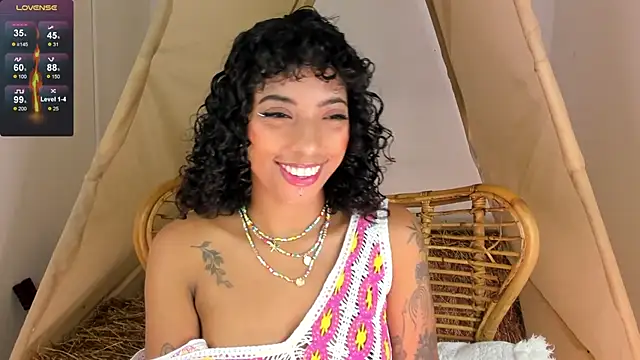 Snapshot of Ariella_Ruiz chatting on September 23, 12:14 pm Ariella Ruiz online show from September 23, 12:14 pm