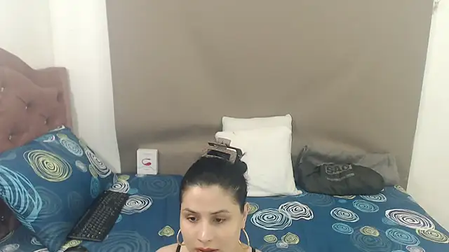 kimberlyjamexxx online show from September 12, 3:51 am