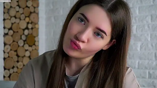 LowOncoming online show from February 7, 2:04 am