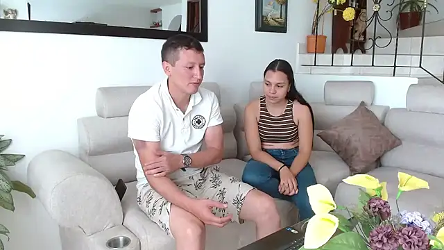 Hot-Couple--18 online show from January 18, 10:06 pm