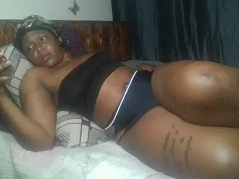 IAm Katie online show from November 3, 8:57 pm