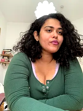 Curvydesifromgermany online show from October 16, 1:14 pm