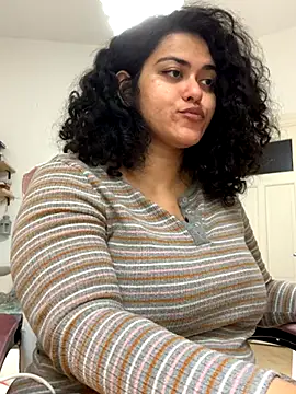 Curvydesifromgermany online show from October 7, 11:36 am