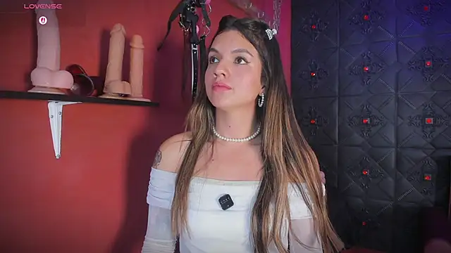 annavi  online show from March 27, 7:03 pm