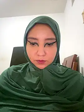 hannahayat online show from January 15, 11:55 pm