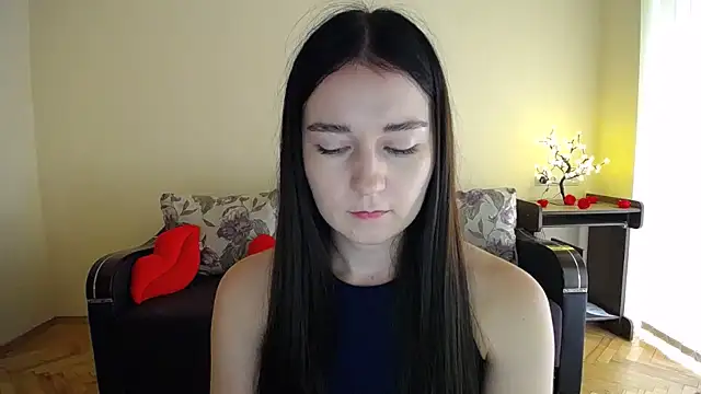 Pretty shy online show from July 7, 9:02 am