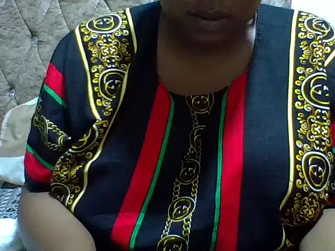 zoey10 online show from December 3, 6:43 pm