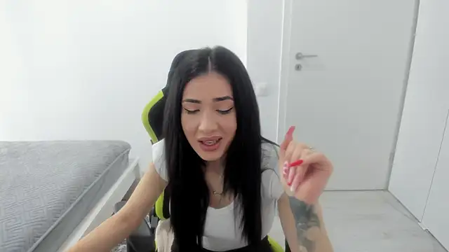 Emmapmg online show from February 25, 10:25 am