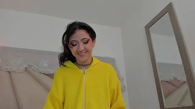 BonnieCute  online show from June 4, 12:16 am