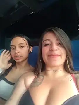 Alona Evans online show from December 3, 5:37 pm