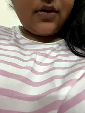 smile pretty online show from October 8, 8:02 pm