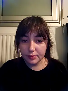 Lynylou online show from May 11, 6:38 pm