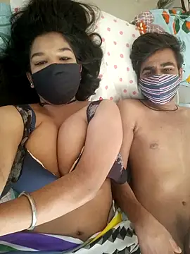 hottiess69 online show from May 15, 10:56 pm