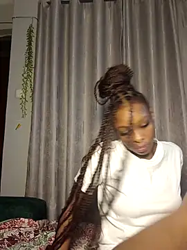 Yoyo   online show from April 6, 6:53 pm