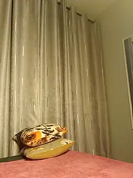 Yoyo   online show from February 2, 7:02 pm