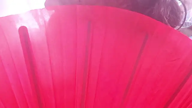 gurlnips online show from October 5, 11:32 pm