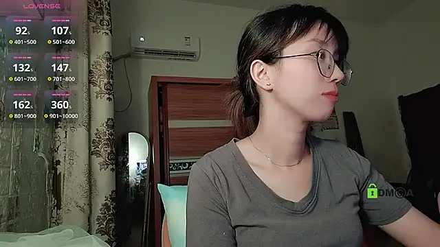 Snapshot of Lili_666 chatting on October 18, 11:13 am Lili 666 online show from October 18, 11:13 am