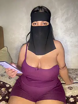 Narimane maroc online show from March 14, 2:01 am