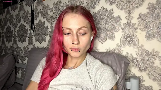 MarthaGees online show from December 2, 6:43 pm