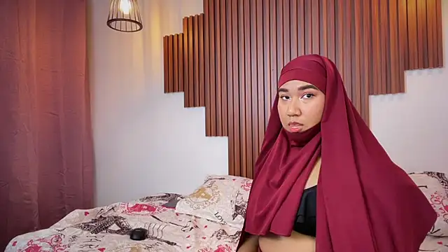  Shara Handal  online show from March 4, 1:39 pm