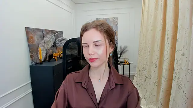MileyWings online show from May 29, 12:14 pm