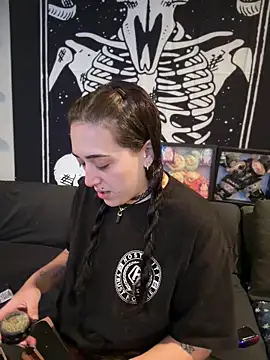 ThicBunz online show from May 31, 4:24 pm