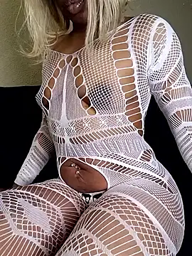 MILFCandy online show from January 18, 8:16 pm