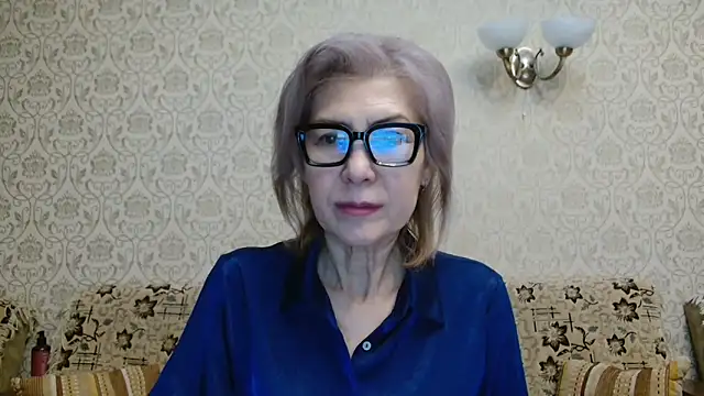 Snapshot of Elegant00Lady chatting on October 3, 2:55 pm Elegant00Lady online show from October 3, 2:55 pm