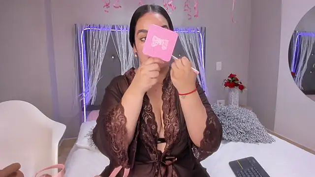 emma lye online show from November 1, 8:57 pm