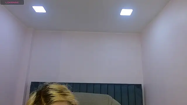 april bunnyy online show from July 3, 8:59 pm