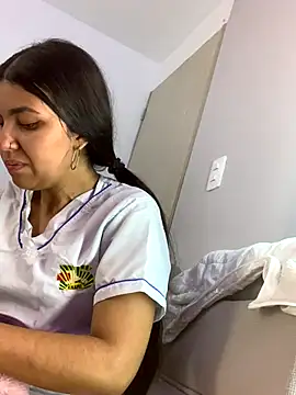 Larabrooks online show from November 20, 7:04 pm