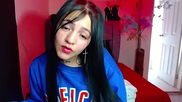 Snapshot of Violettasquirt chatting on September 12, 4:14 pm Violettasquirt online show from September 12, 4:14 pm