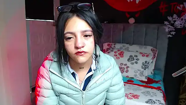 Violettasquirt online show from January 19, 1:40 pm