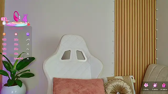 EmilyRive online show from November 29, 11:14 am