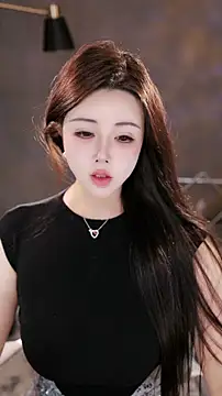 Qiaoqiao  online show from October 26, 4:13 pm