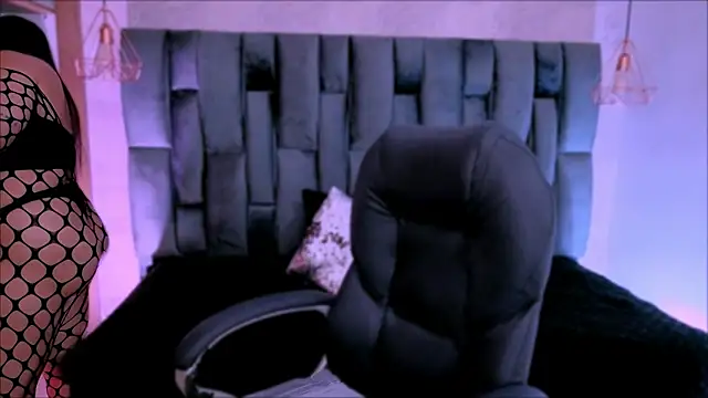 Xisu  online show from April 11, 11:47 am