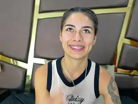 Snapshot of NicoleEsposito chatting on October 16, 1:14 pm NicoleEsposito online show from October 16, 1:14 pm