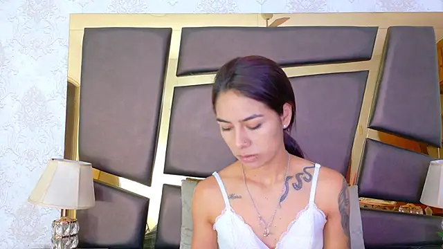 Snapshot of NicoleEsposito chatting on October 6, 1:06 pm NicoleEsposito online show from October 6, 1:06 pm